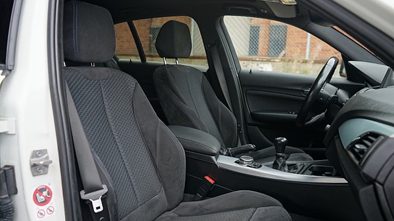 BMW 125i 10 of 21