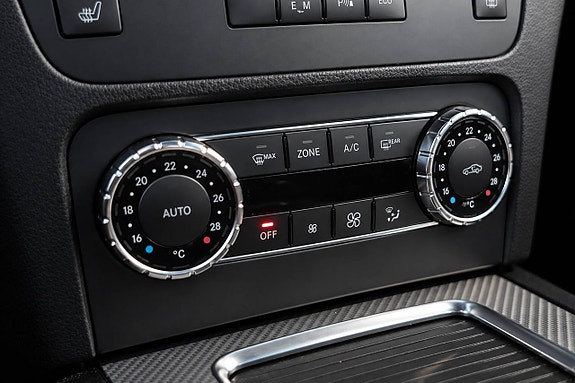 Mercedes-Benz GLK220 22 of 25