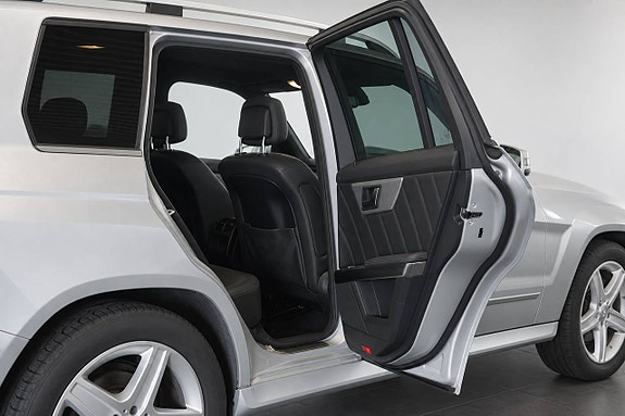 Mercedes-Benz GLK220 13 of 25