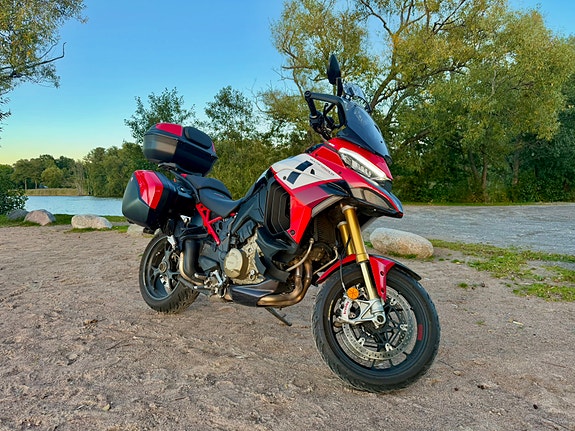 Ducati Multistrada V4 Pikes Peak 2 of 14