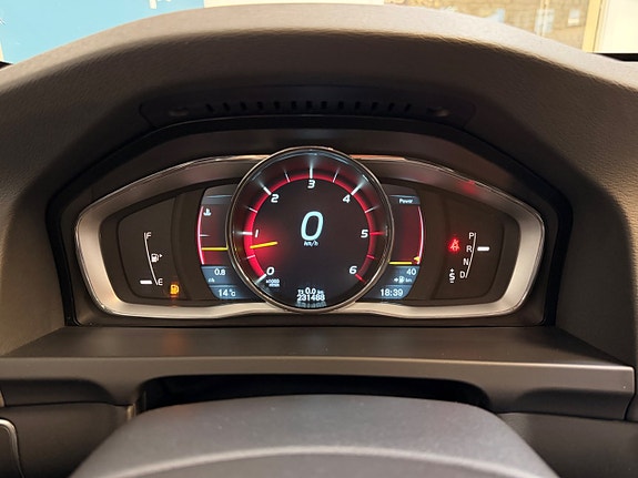 Volvo V60 21 of 26
