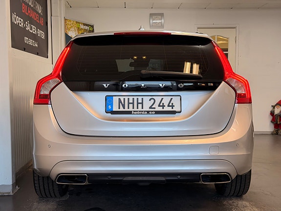 Volvo V60 8 of 26