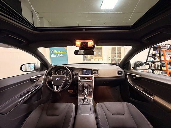 Volvo V60 16 of 26