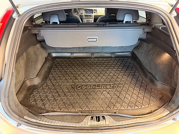 Volvo V60 14 of 26