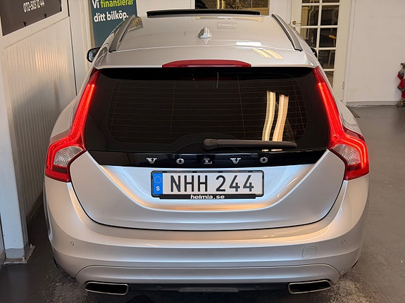 Volvo V60 7 of 26