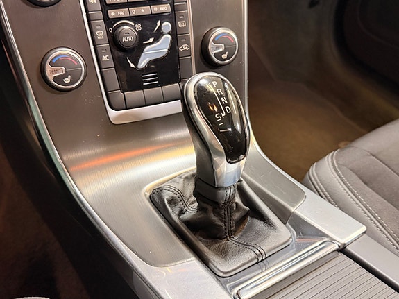 Volvo V60 22 of 26