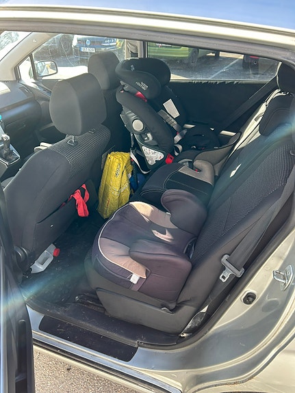 Toyota Corolla Verso 5 of 8