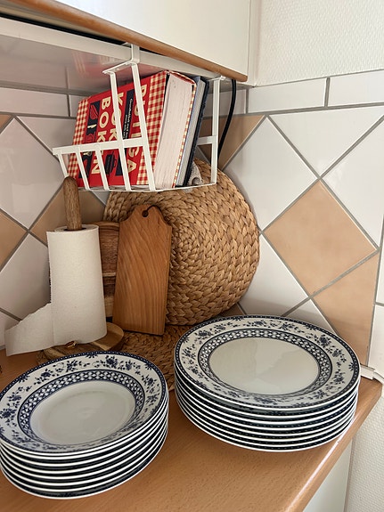 Product image 1 of 8