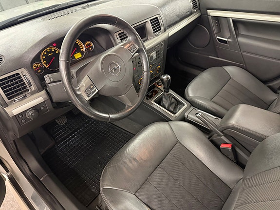 Opel Vectra 9 of 12