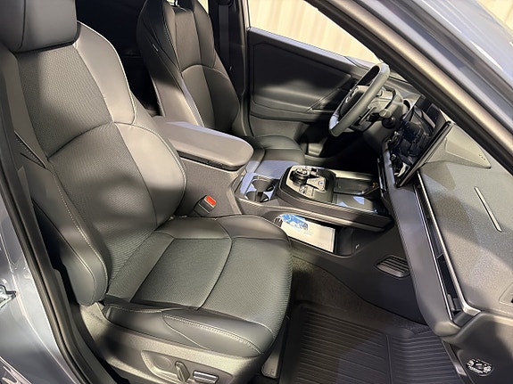 Subaru Solterra 16 of 16