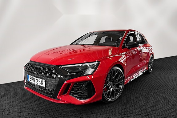 Audi RS3 2 of 11