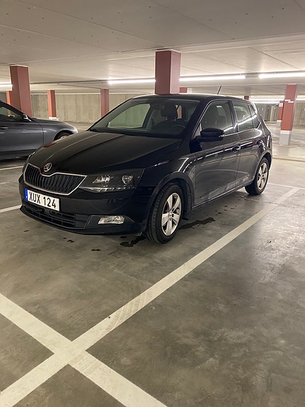 Skoda Fabia 2 of 5