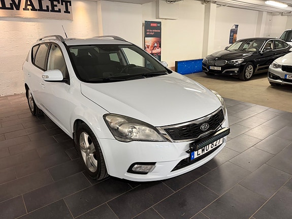 Kia Ceed 3 of 17