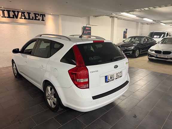 Kia Ceed 5 of 17