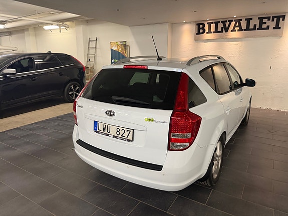 Kia Ceed 6 of 17