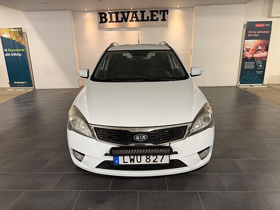 Kia Ceed 4 of 17