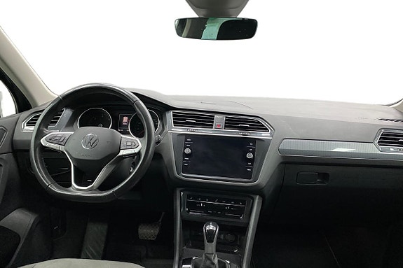 Volkswagen Tiguan 10 of 21