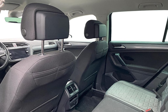 Volkswagen Tiguan 13 of 21