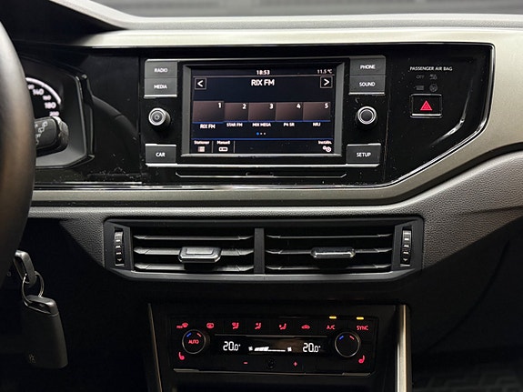 Volkswagen Polo 14 of 21