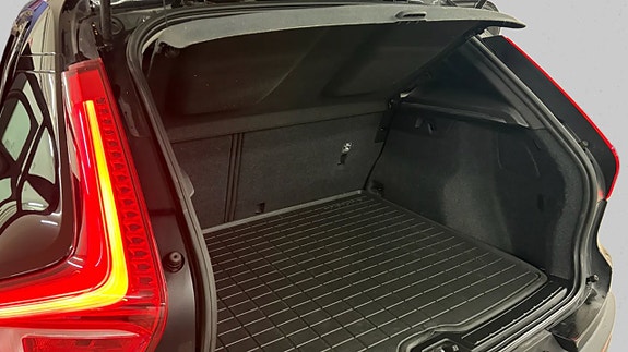 Volvo XC40 7 of 18