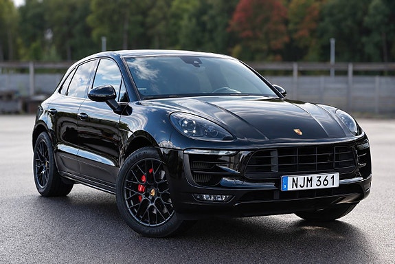 Porsche Macan GTS 4 of 30