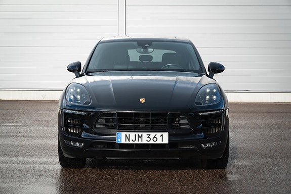 Porsche Macan GTS 3 of 30