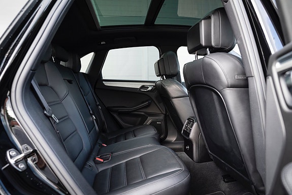 Porsche Macan GTS 13 of 30