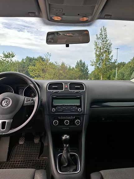 Volkswagen Golf VI 10 of 17