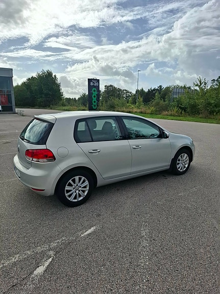 Volkswagen Golf VI 4 of 17