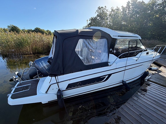 Jeanneau Merry Fisher 795 2 of 12