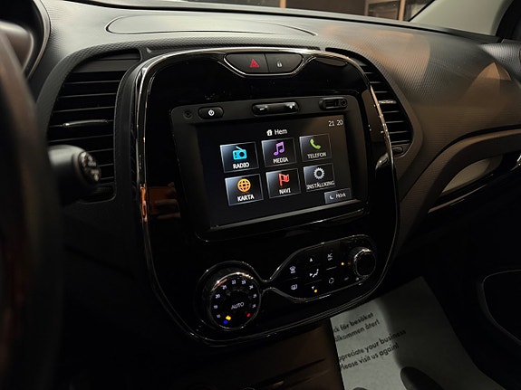 Renault Captur 14 of 19