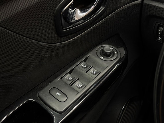 Renault Captur 12 of 19