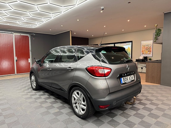 Renault Captur 2 of 19