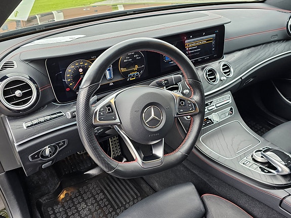 Mercedes-Benz E43 3 of 11