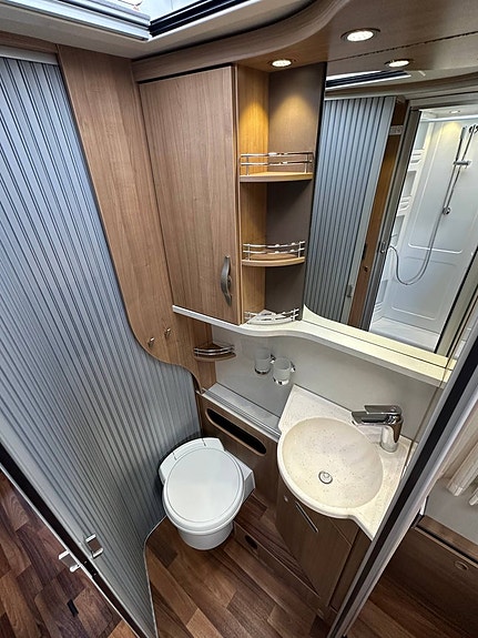 Hymer Tramp 698 BiancoLine 8 of 12