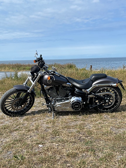 Harley-Davidson Breakout 2 of 6
