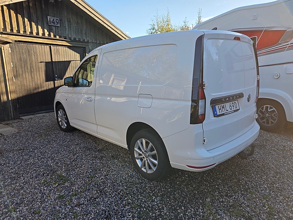 Volkswagen Caddy 2 of 8