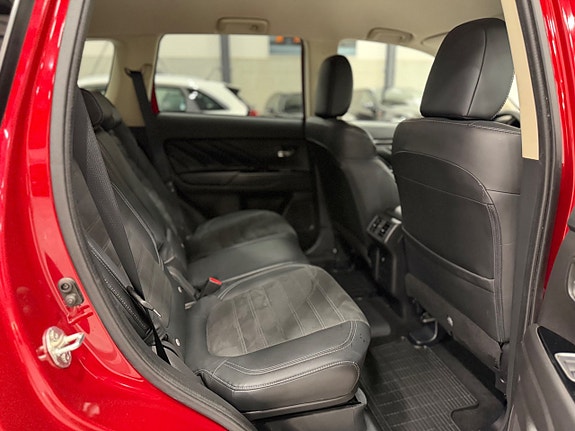 Mitsubishi Outlander 23 of 25