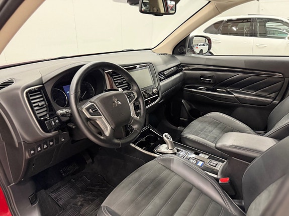 Mitsubishi Outlander 10 of 25