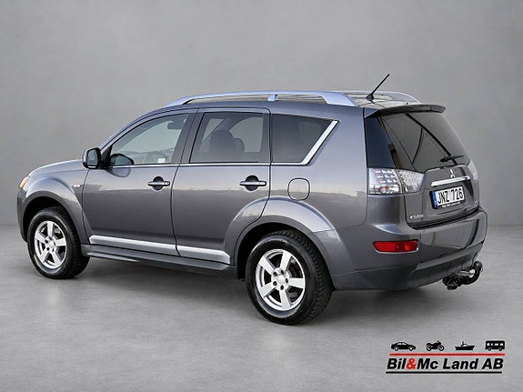Mitsubishi Outlander 3 of 21
