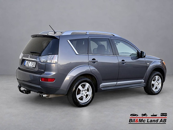 Mitsubishi Outlander 8 of 21
