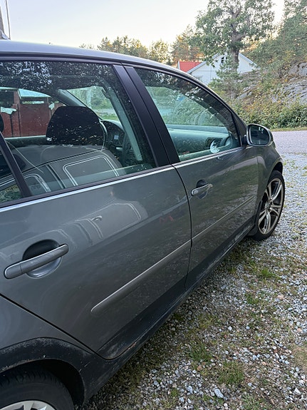 Volkswagen Golf V 11 of 14