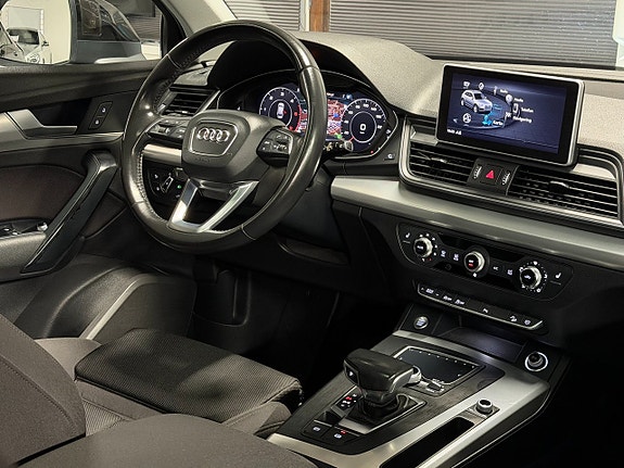 Audi Q5 18 of 29