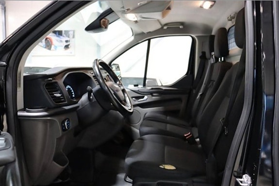 Ford Transit Custom 5 of 6