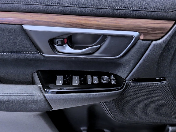 Honda CR-V 8 of 18