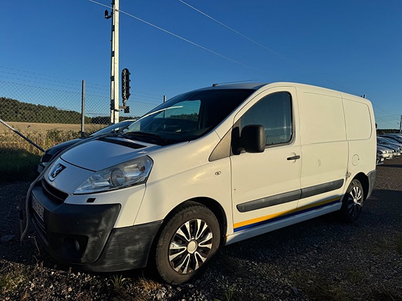 Peugeot Expert 2 of 6