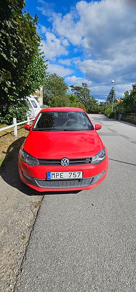 Volkswagen Polo 2 of 12