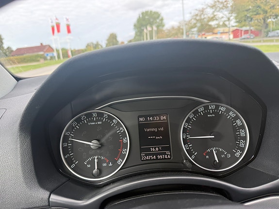 Skoda Octavia 9 of 10