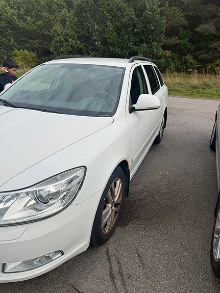 Skoda Octavia 6 of 10