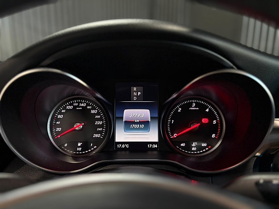 Mercedes-Benz C220 d 16 of 19